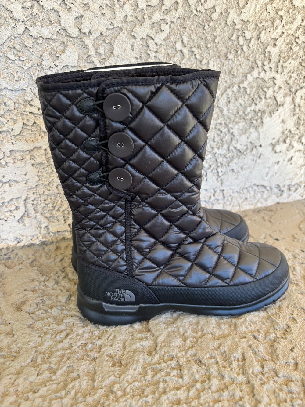 The North Face Black Quilted Thermoball Button-Up Boot - Women's Size 11 - Picture 5 of 8